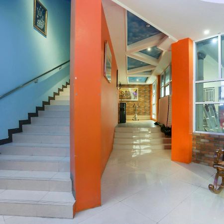Oyo Life 3520 Indoniaga Palace Tangerang Ngoại thất bức ảnh