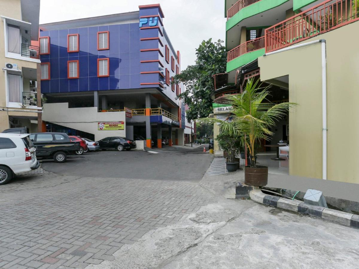 Oyo Life 3520 Indoniaga Palace Tangerang Ngoại thất bức ảnh