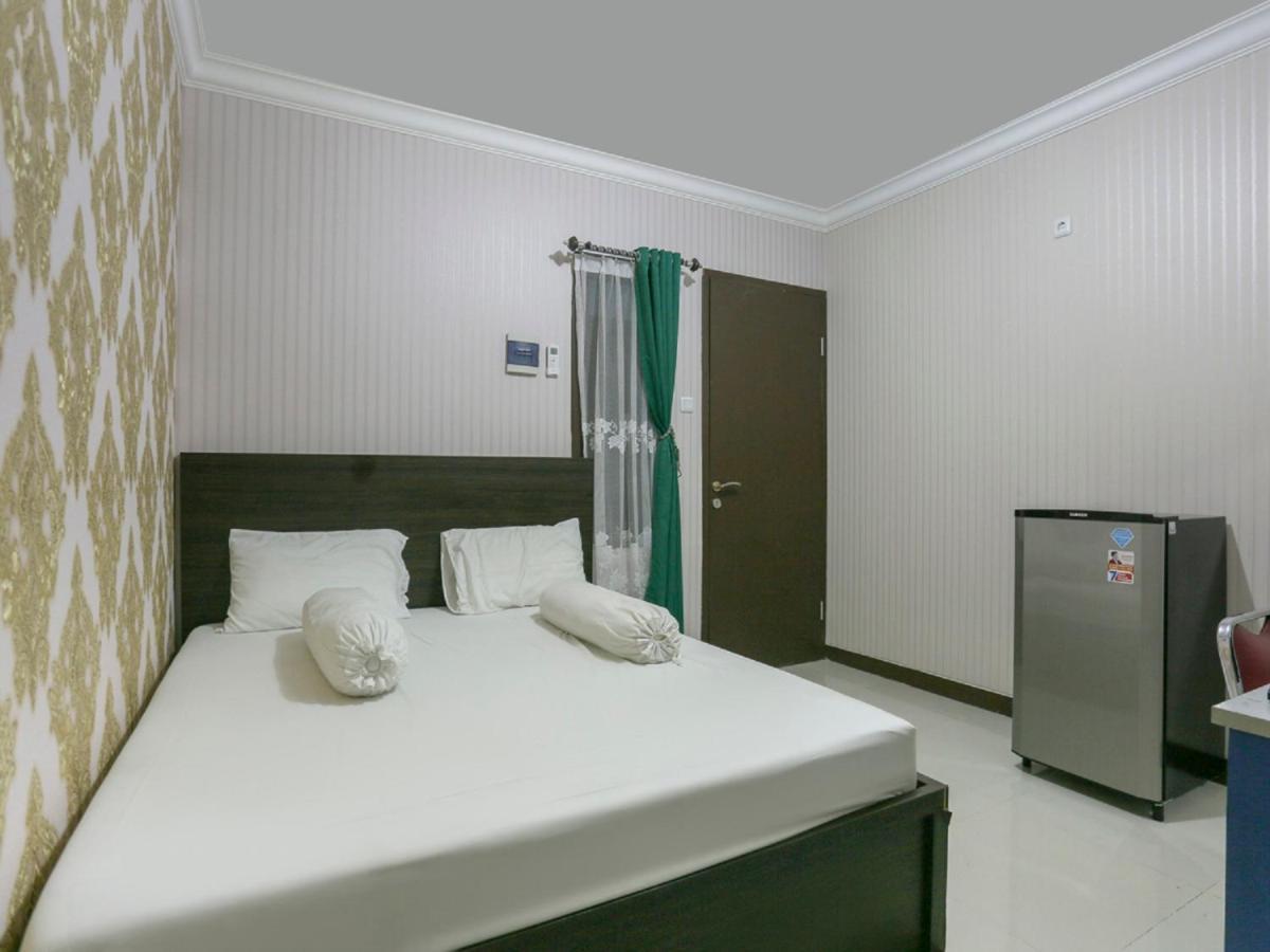 Oyo Life 3520 Indoniaga Palace Tangerang Ngoại thất bức ảnh