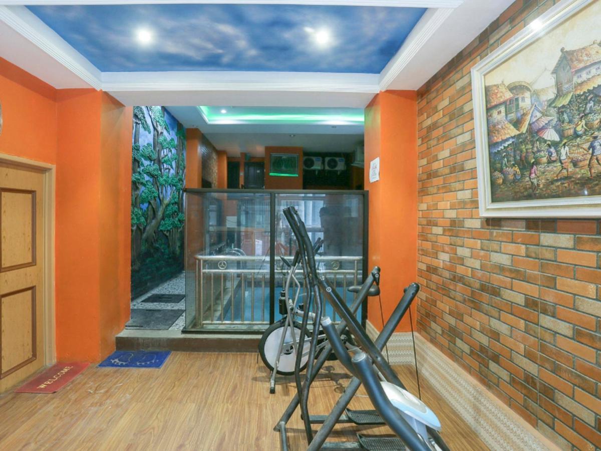 Oyo Life 3520 Indoniaga Palace Tangerang Ngoại thất bức ảnh